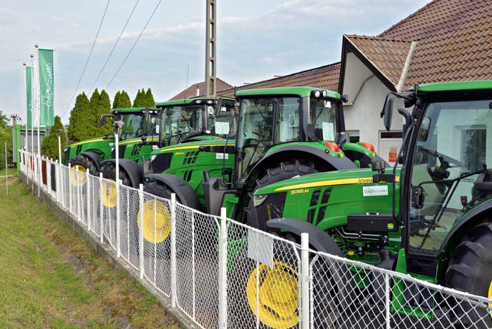 G&eacute;pk&ouml;zvet&iacute;tő Kft. 