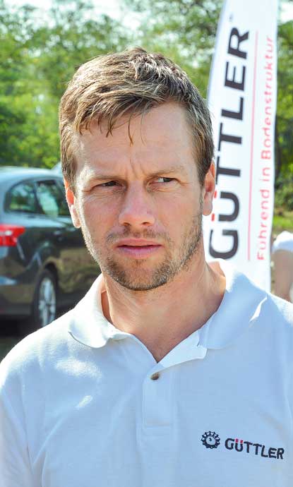 V&ouml;r&ouml;s Endre &eacute;rt&eacute;kes&iacute;t&eacute;si vezető