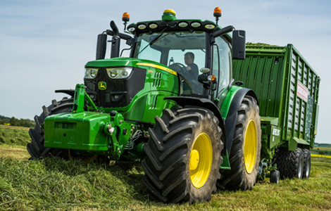 Melyik lesz az &Eacute;v Traktora 2016-ban? &ndash; Kider&uuml;l az AGRITECHNICA ki&aacute;ll&iacute;t&aacute;son 2015. november 8-&aacute;n