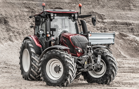 Melyik lesz az &Eacute;v Traktora 2016-ban? &ndash; Kider&uuml;l az AGRITECHNICA ki&aacute;ll&iacute;t&aacute;son 2015. november 8-&aacute;n