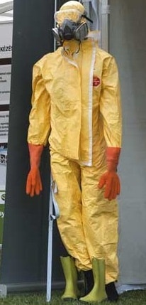 n&ouml;v&eacute;nyv&eacute;delmi v&eacute;dőruha