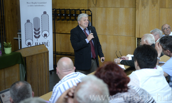  Pep&oacute; P&eacute;ter