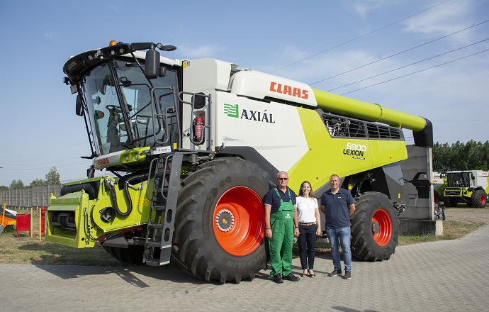 axial3