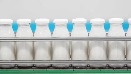 Folyékony műanyag helyett – Magyarország nem úszhatja meg egy nagy, modern tejporgyár építését