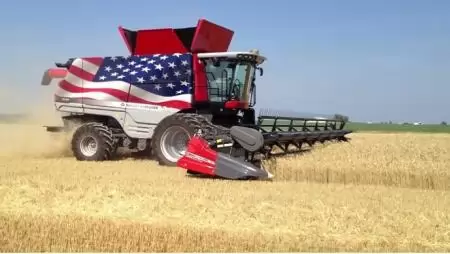 Massey Ferguson kombájn (+VIDEÓ)