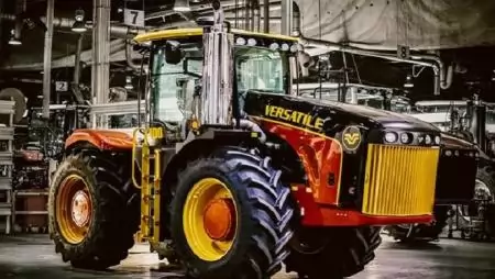50 éve Versatile