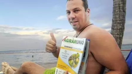 Kedves Olvasók!