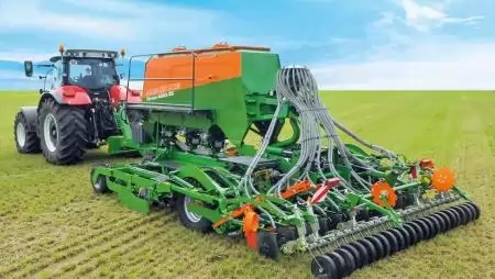 Újdonság az Amazone-tól: összecsukható 4 m-es Cirrus mulcsvetőgép