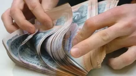 Növelték a mikro-, kis- és középvállalkozások versenyképességét segítő hitelprogram összegét