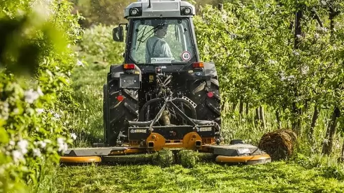 Felfüggesztik a kertészeti gépbeszerzésre kiírt pályázatot