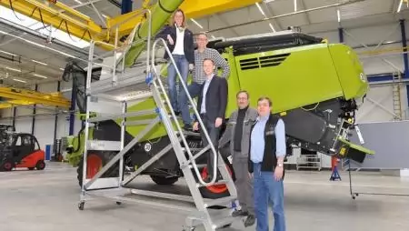 Hivatalosan is működésbe lépett az új csarnok – A CLAAS még a „last minute“ vevői kívánságokat is teljesíti