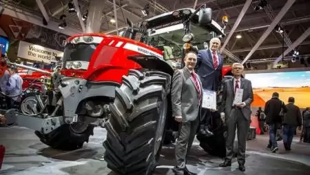 A Massey Ferguson 6718 S lett az év gépe!