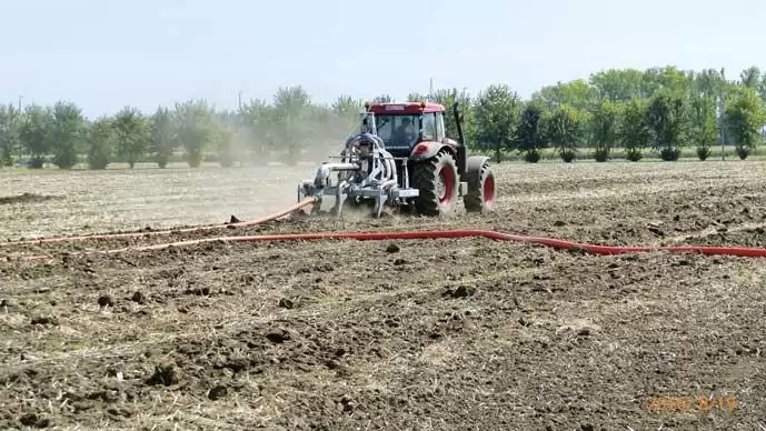 DODA® hígtrágya-kijuttató rendszer köldökcsöves megtáplálással