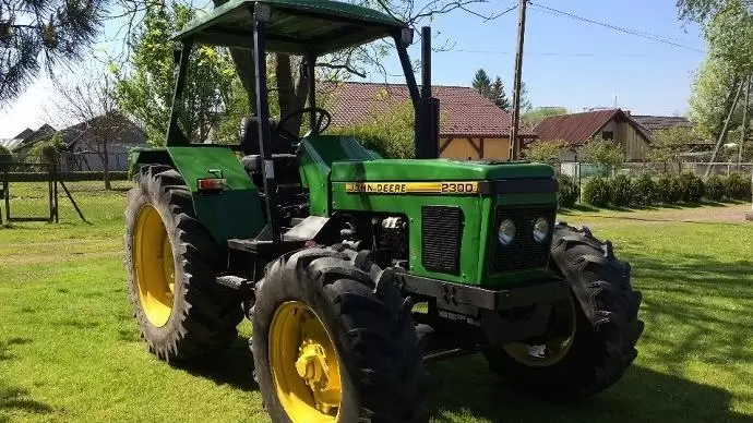 Látom, hogy Zetor – De akkor miért zöld?