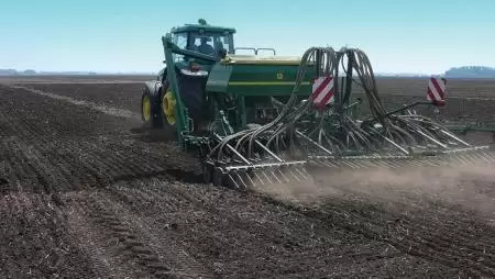 HIBRIDBÚZA VETÉSNORMÁJA – A KEVESEBB GYAKRAN TÖBB