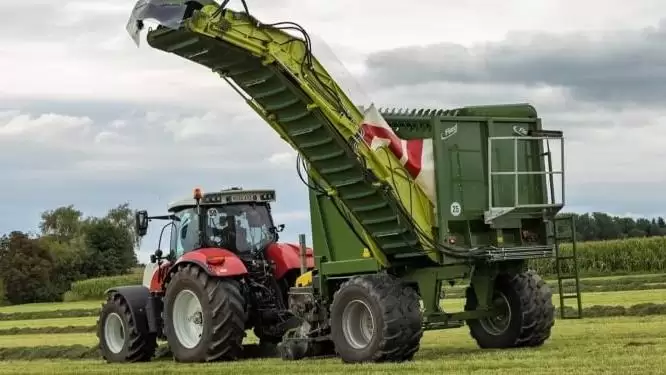 Nagyot dobott a Fliegl: ezzel a géppel már nincs megállás (+videó)