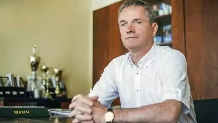 Nézd meg a cégét, vedd meg a gépét – Interjú Pintér Zsolttal, az AXIÁL Kft. ügyvezetőjével