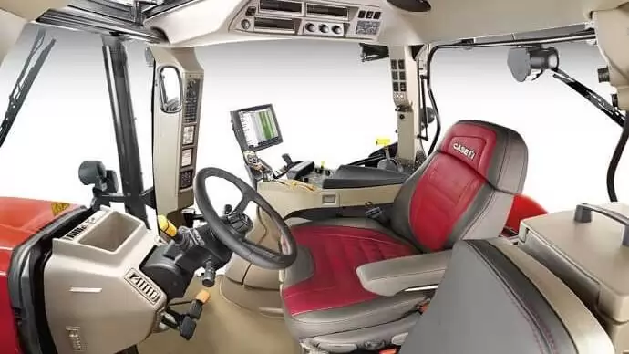 Maxxum: hagyomány és megújulás