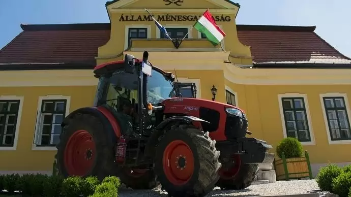 Túl van a 400. Kubota traktor értékesítésén a Két-KATA Kft.