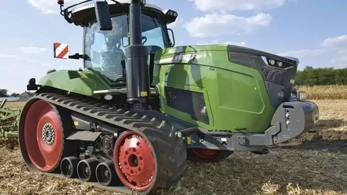 AXIÁL: gumihevederes Fendt traktorok