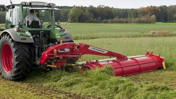 Még egy munkaműveletet megspórol a Pöttinger (+videó)