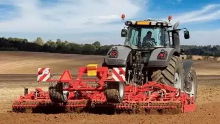 Opall-Agri Saturn IV magágykészítő kompaktorok