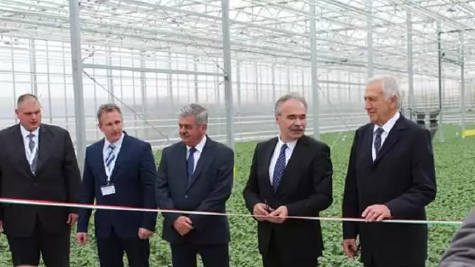 Fejleszteni vagy eltűnni a piacról…