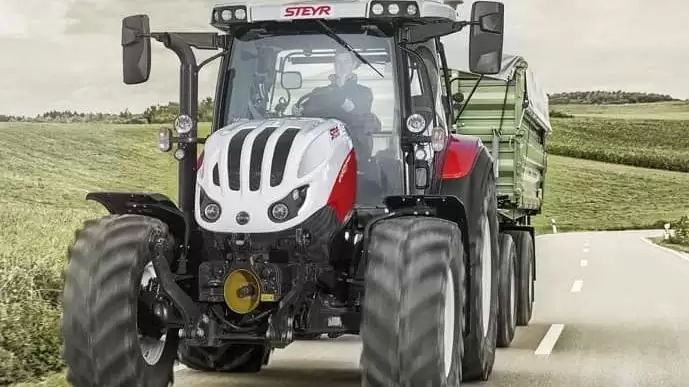 Steyr Expert CVT: tisztán és fokozatmenetesen