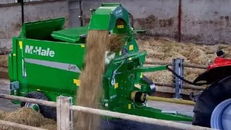 Bálabontó-kiosztó gépek használatának előnyei