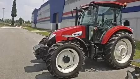 Új traktorok a SZEGÁNA Kft. kínálatában