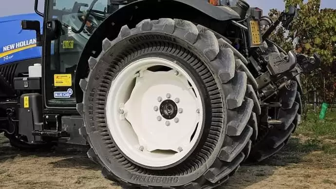 A Trelleborg spórol a traktorosoknak
