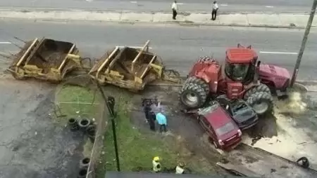 Használt autókat taposott le egy Case IH