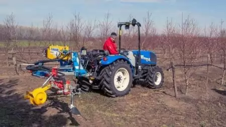 Ültetvénygépek a Barackvirágnapon