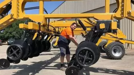 Vetés, emelés, szerelés