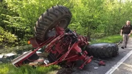 Roncs maradt a félszáz éves traktorból