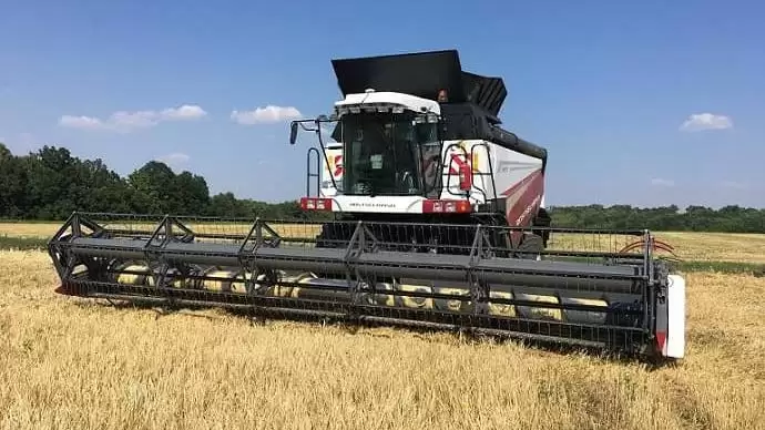 Prega: jönnek az oroszok is!