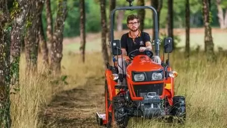 A Kubota piacra dobja új, EK1 kompakt traktor szériáját     