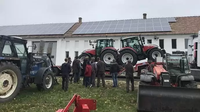 Három új oktató traktorral gazdagodott a Közép-magyarországi Agrárszakképzési Centrum. 