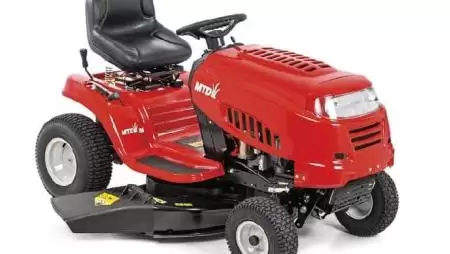 Közlekedhet-e fűnyíró traktor  közúton?