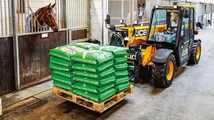 Nem fogyaszt gázolajat a JCB új rakodója