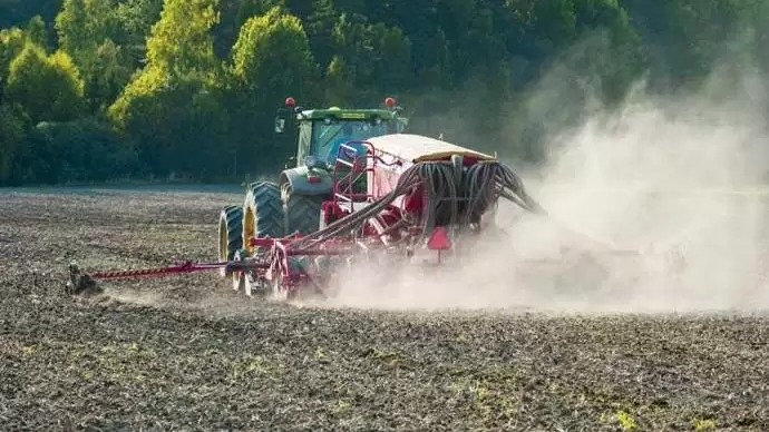 Vetőgépek: mechanikus vagy pneumatikus adagolással? 