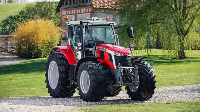 A Massey Ferguson bemutatja az MF 7S szériát, ami az okos traktorteljesítmény új korszakát nyitja meg