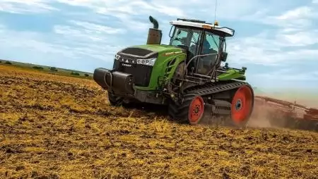 Szárnyal a Fendt, pedig őket is lassította egy orosz kibertámadás