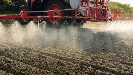 Vulcan Folyékony NPK család – Oldott tápanyagok, talajjavító hatással, ami még olcsóbb is a szilárdnál!