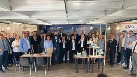 „Nem nagy léptékben, sok apró lépésben” Sikeres pályán a jubiláló Alpha-Vet