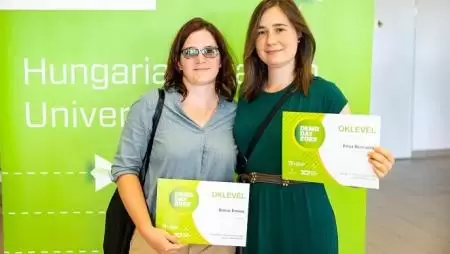 Tücsökfarmot létesítenének és a permetező drónok használatát segítenék a MATE innovatív hallgatói