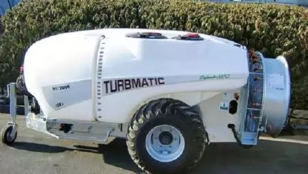 Egy állandó munkatárs – SAE TURBMATIC Defender axiálventilátoros permetezőgép