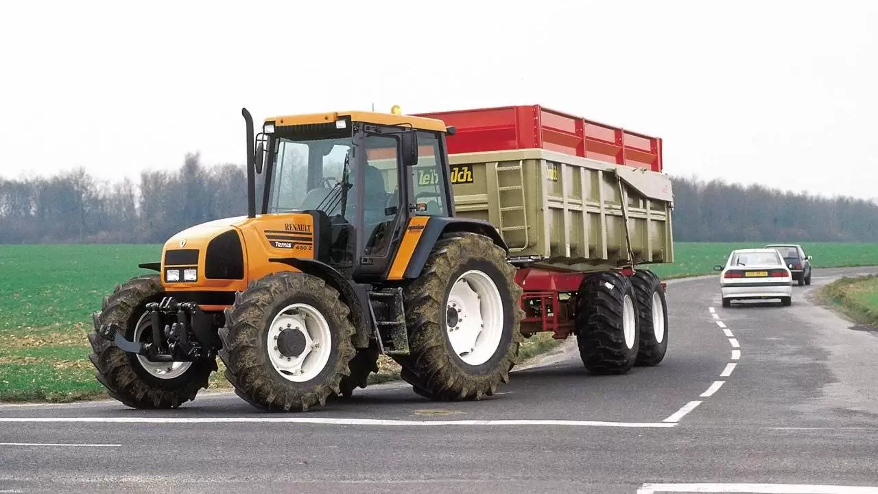 A Renault egyik utolsó nagy dobása ma is megdobogtatja a traktorrajongók szívét 