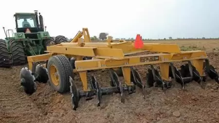 Elnyűhetetlen nehéztárcsa, amelyen több tízezer hektár után sem kell alkatrészt cserélni – létezik ilyen?