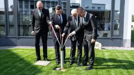 KITE: üzenet a jövőnek – Időkapszulákat helyeztek el a vállalat 50 éves fennállása alkalmából